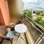 Julia Vigo Panorama * 内塞伯尔