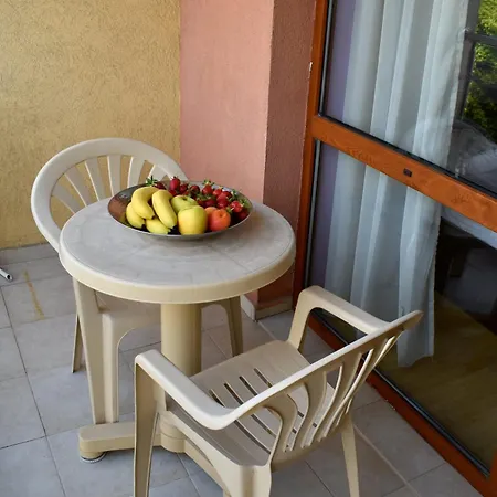 Julia Vigo Panorama Apartment Nesebar