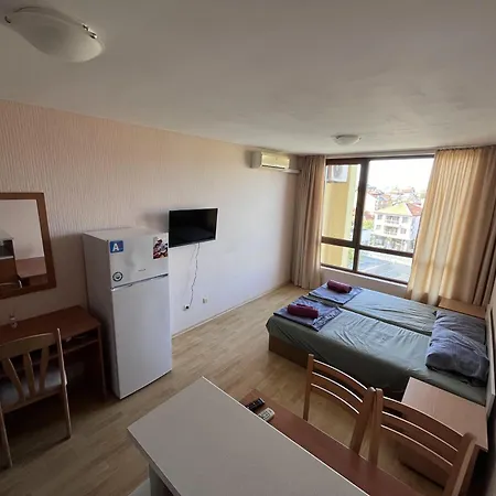 Julia Vigo Panorama Apartament Nesebyr