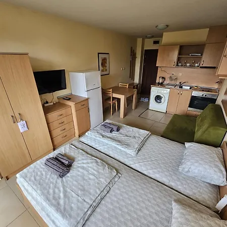 Julia Vigo Panorama Apartament Nesebyr