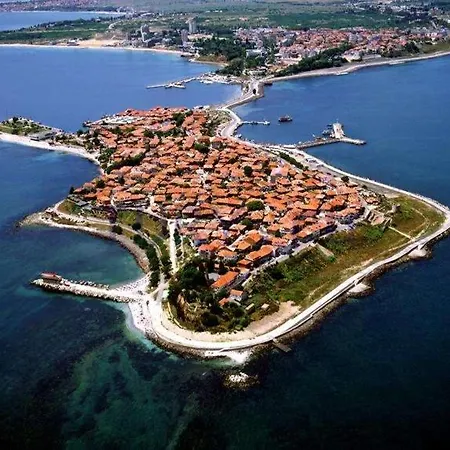 Julia Vigo Panorama * Nesebyr