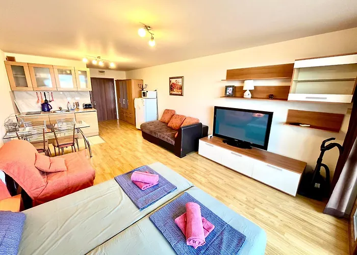 Julia Vigo Panorama *