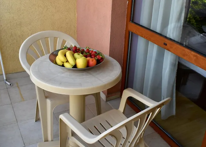 Julia Vigo Panorama Lägenhet Nesebar